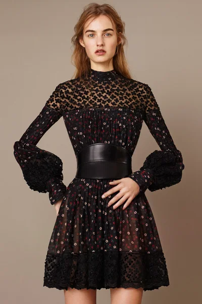 Look 15